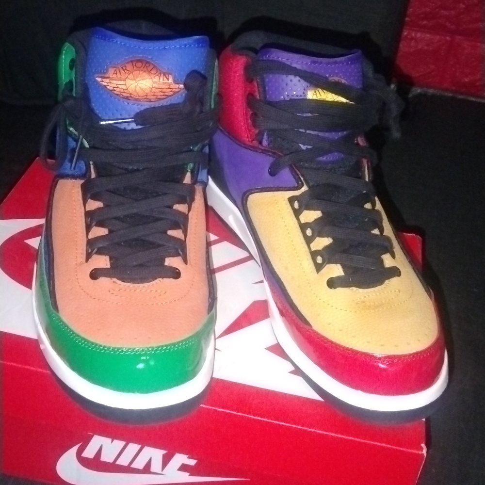 Retro Jordans 8.5 women